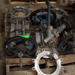 Sku MJ-54, Knifegate